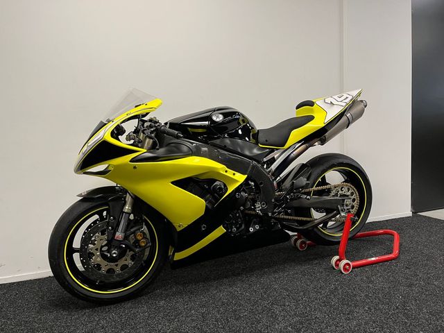 yamaha - yzf-r1