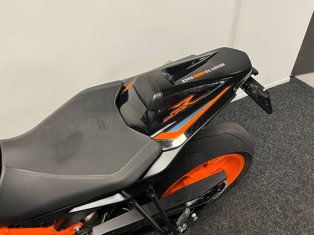 ktm - 890-duke-r