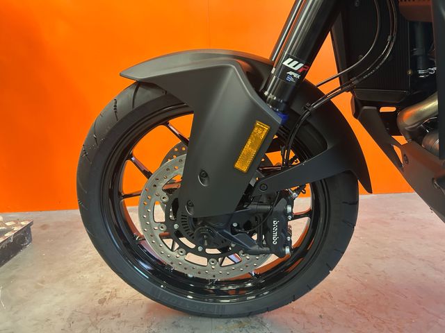 ktm - 1390-super-adventure-s