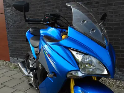 SUZUKI GSX-S 1000 F ABS – foto 4