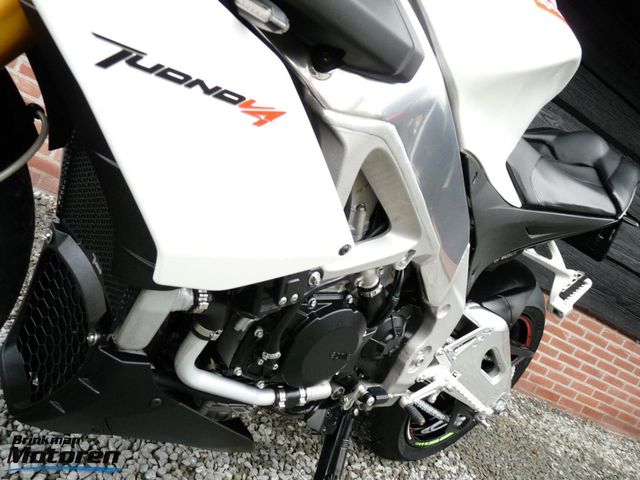 aprilia - tuono-v4-r-aprc