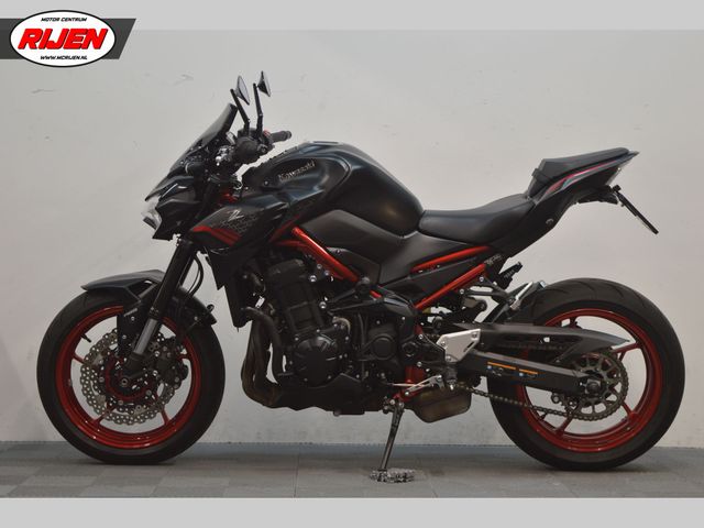 kawasaki - z900