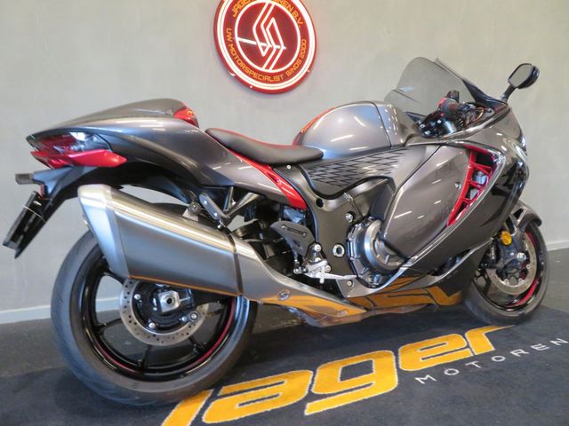 suzuki - gsx-r-1300-hayabusa