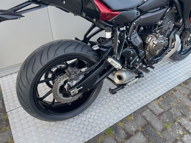 yamaha - tracer-7