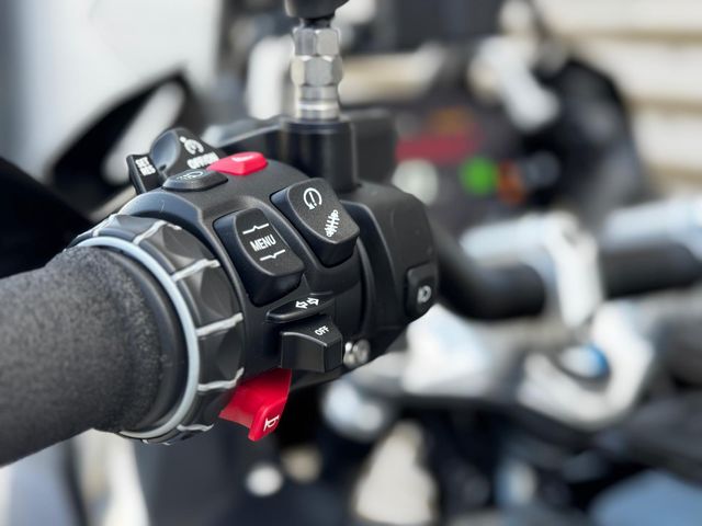 bmw - r-1250-gs-adventure