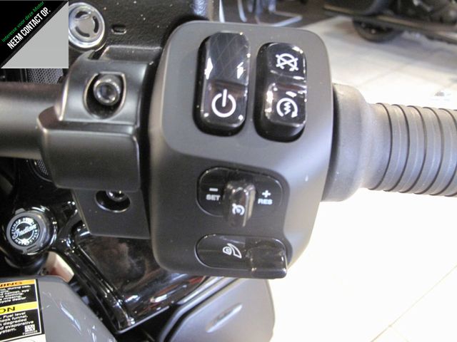 indian - pursuit-dark-horse