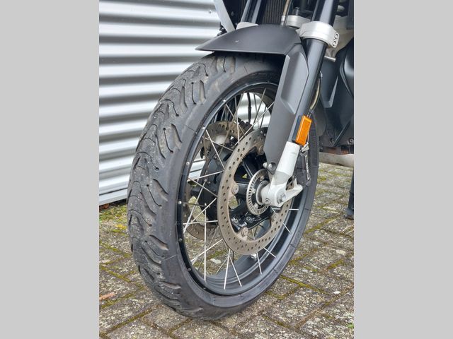 bmw - r-1250-gs-adventure