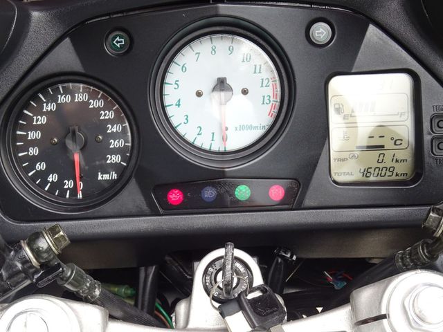 honda - vfr-800