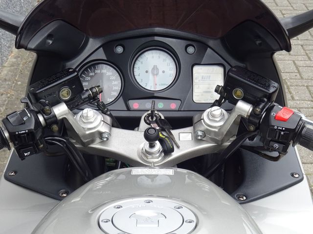 honda - vfr-800