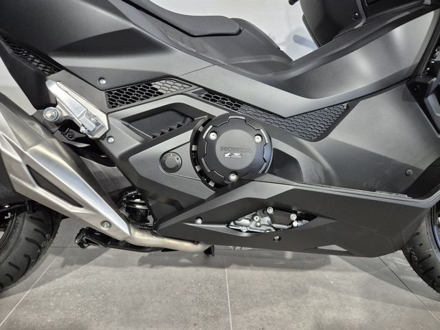 honda - forza-750