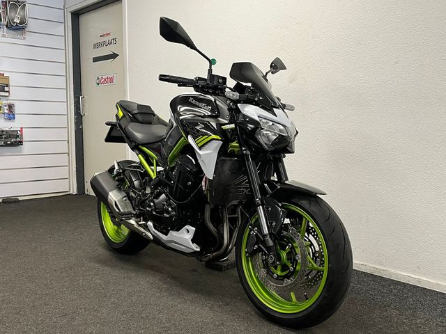 kawasaki - z900