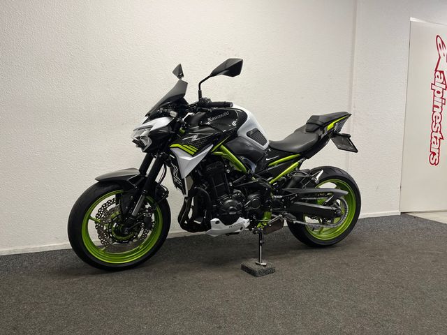 kawasaki - z900