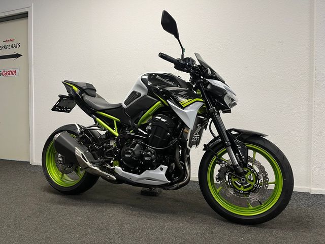 kawasaki - z900