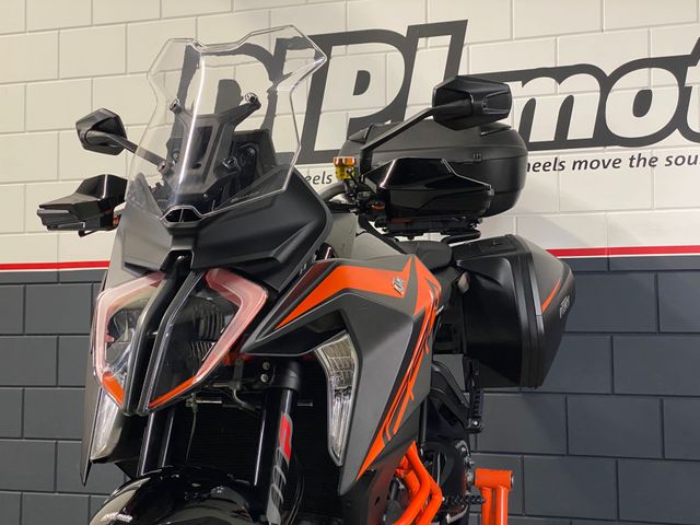 ktm - 1290-super-duke-gt