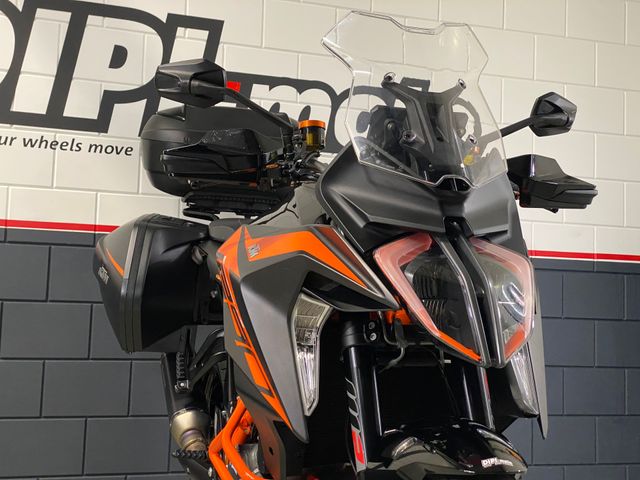 ktm - 1290-super-duke-gt