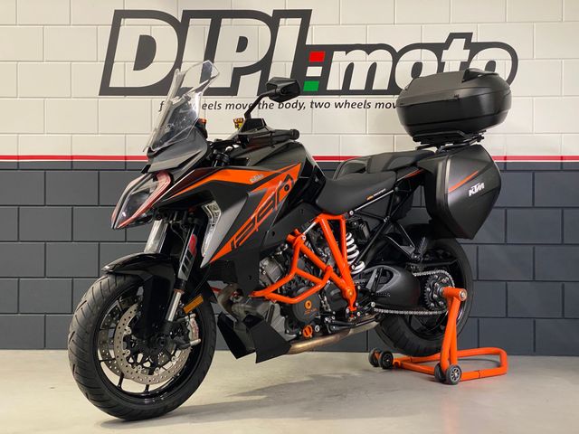 ktm - 1290-super-duke-gt