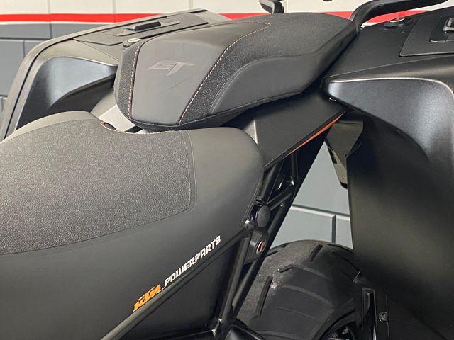 ktm - 1290-super-duke-gt