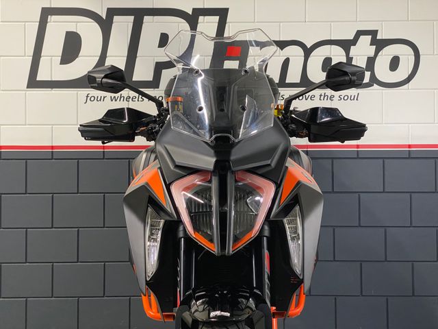 ktm - 1290-super-duke-gt