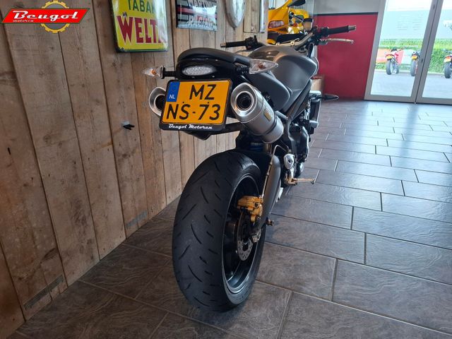 triumph - street-triple-r
