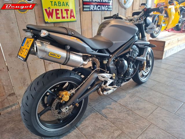 triumph - street-triple-r