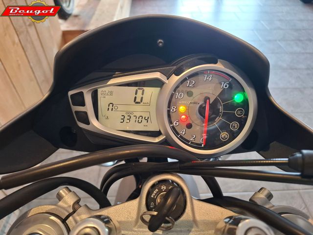 triumph - street-triple-r