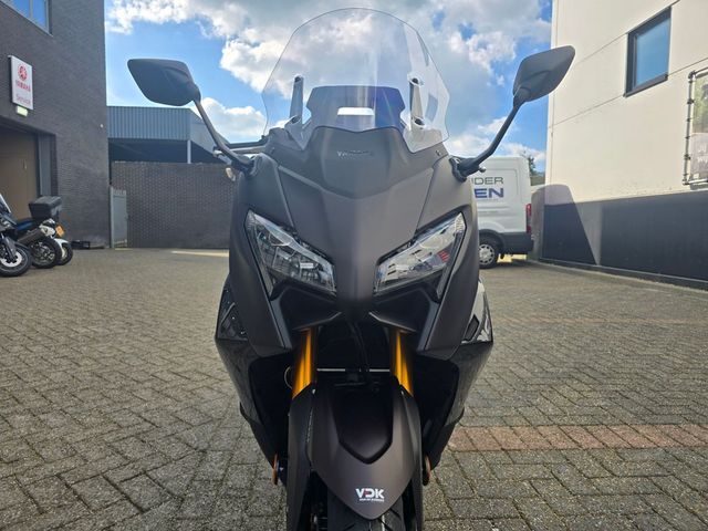 yamaha - tmax-tech-max-560