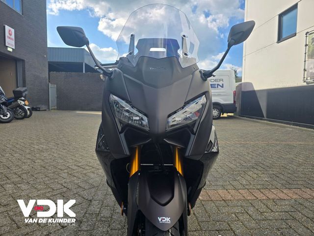 yamaha - tmax-tech-max-560