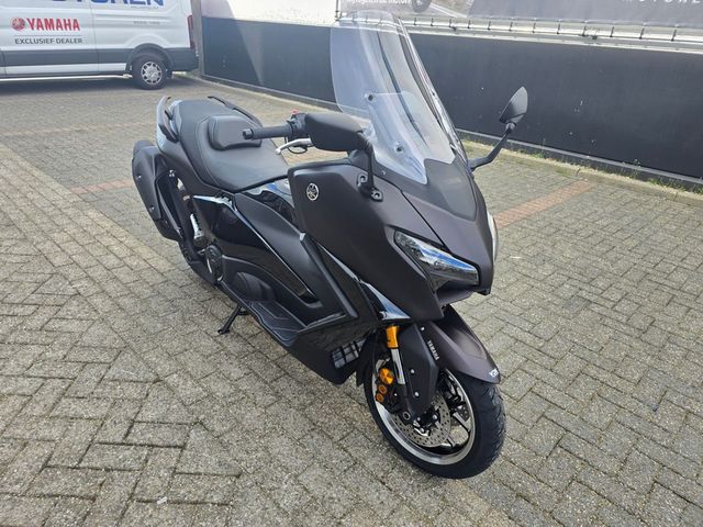 yamaha - tmax-tech-max-560
