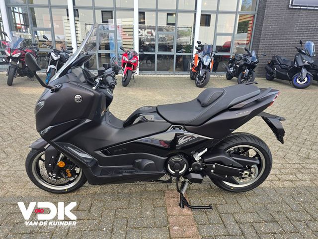 yamaha - tmax-tech-max-560