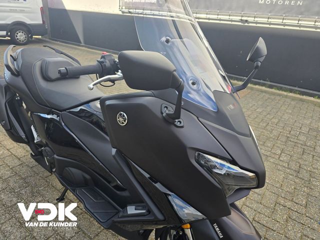 yamaha - tmax-tech-max-560