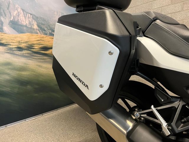 honda - nt-1100