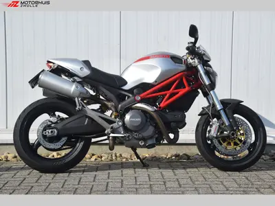 DUCATI MONSTER 696 – foto 4