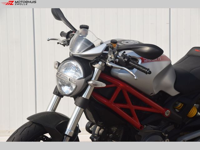 ducati - monster-696