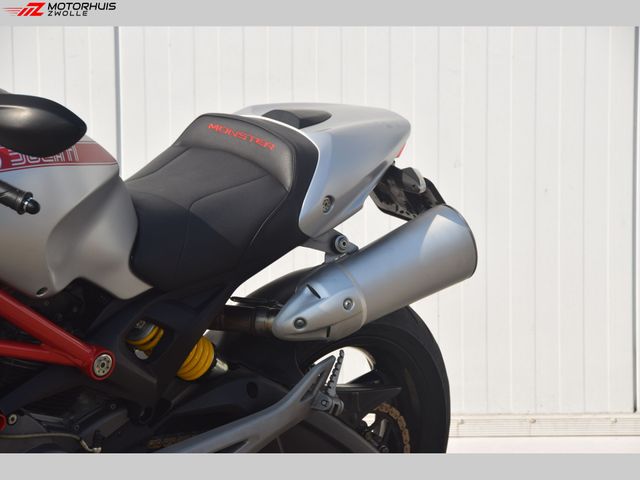 ducati - monster-696