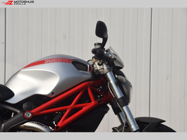 ducati - monster-696