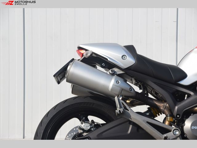 ducati - monster-696