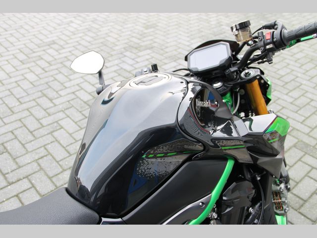 kawasaki - z900-se
