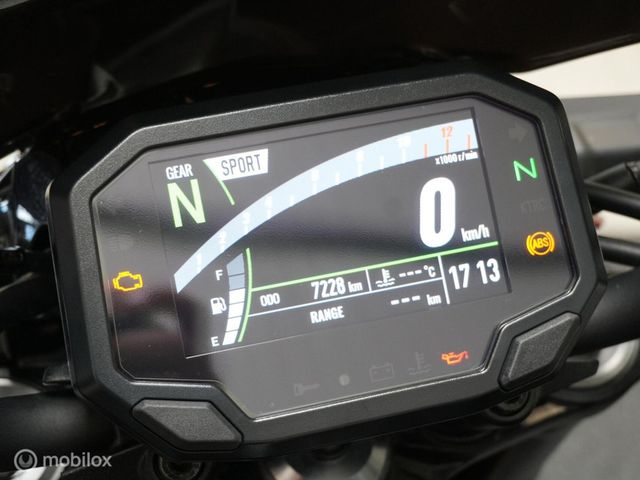 kawasaki - z900