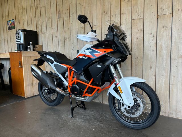 ktm - 1390-superadventure-r