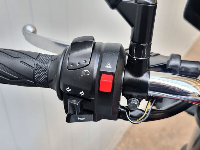 suzuki - gladius-abs