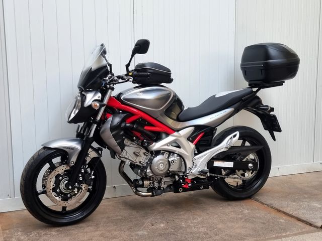 suzuki - gladius-abs