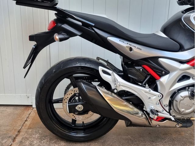 suzuki - gladius-abs