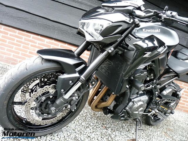 kawasaki - z900