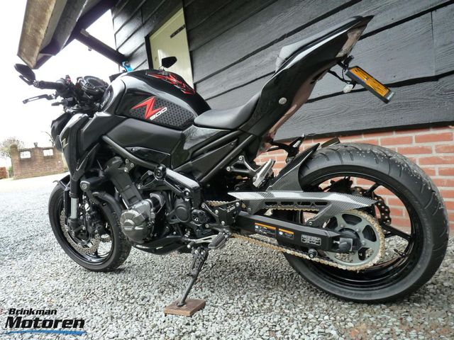 kawasaki - z900