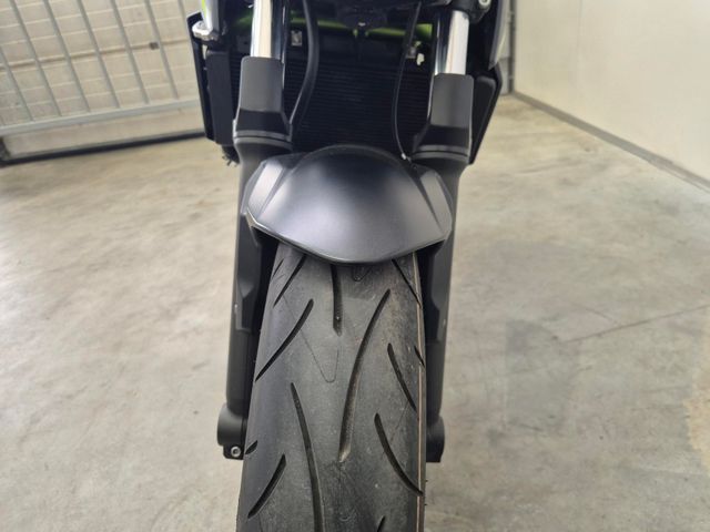 kawasaki - z650-abs