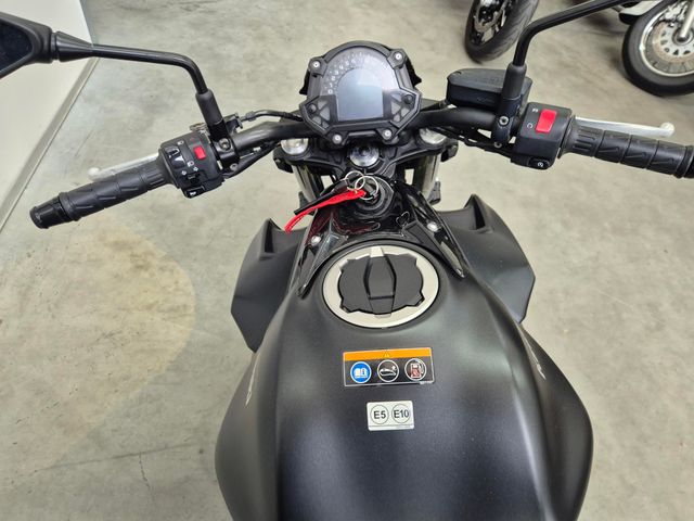 kawasaki - z650-abs