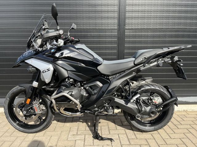 bmw - r-1300-gs