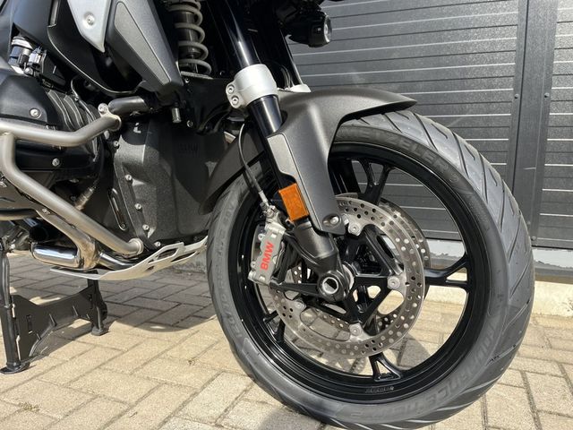 bmw - r-1300-gs