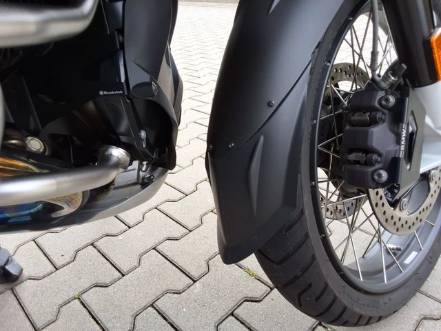 bmw - r-1250-gs-adventure