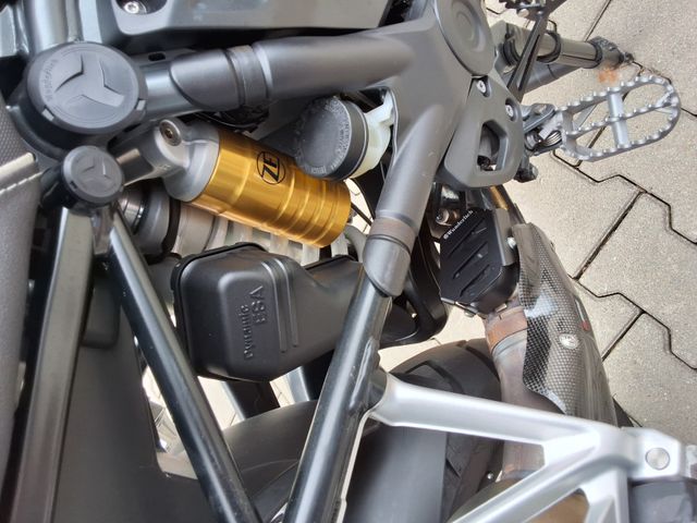bmw - r-1250-gs-adventure